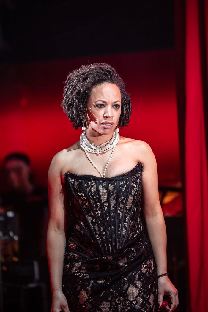 Photos: NATASHA, PIERRE, AND THE GREAT COMET OF 1812 Makes its UK Premiere — photo 3 of 15