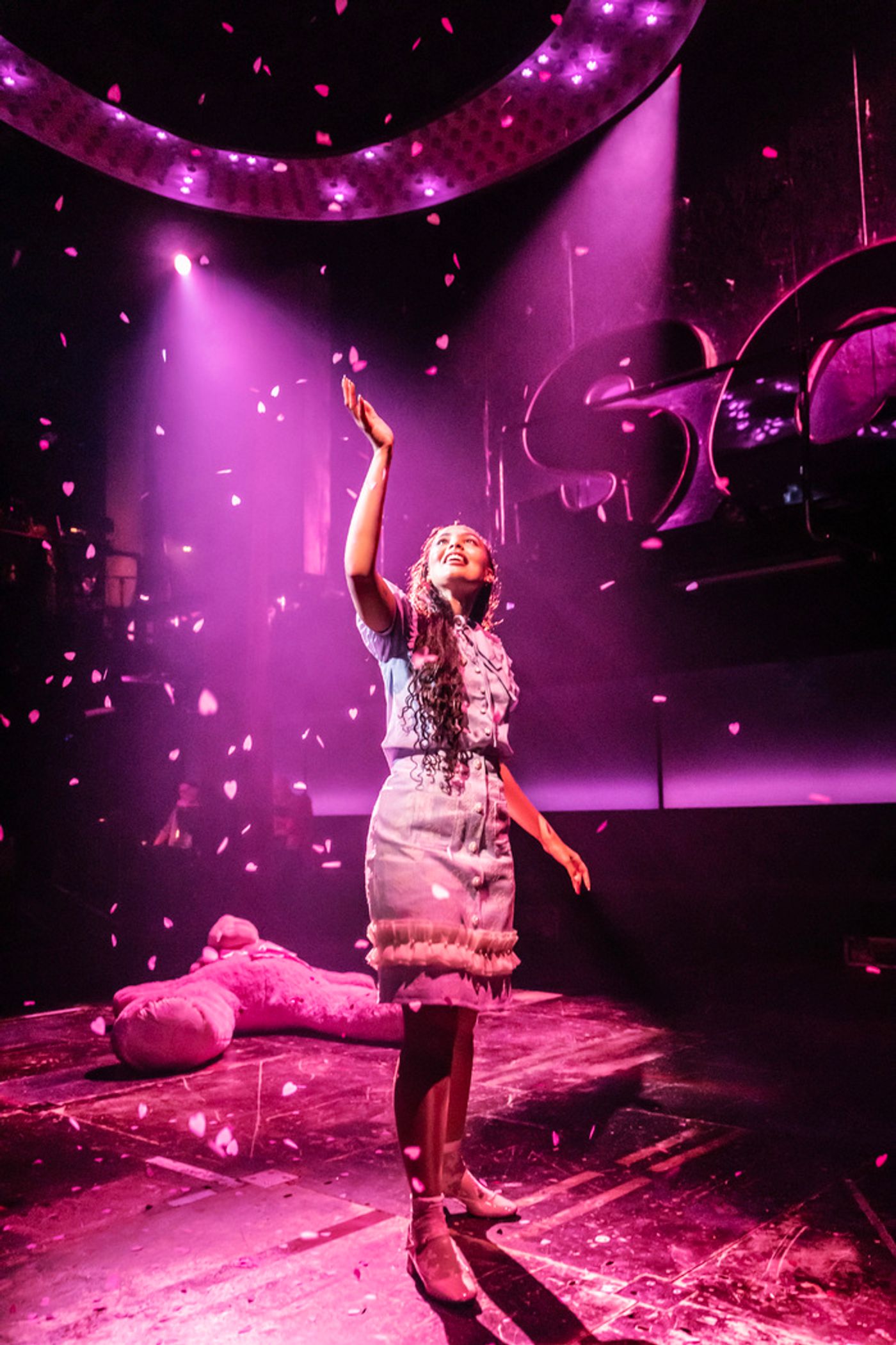 Photos: NATASHA, PIERRE, AND THE GREAT COMET OF 1812 Makes its UK Premiere  Image