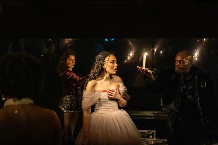 Photos: NATASHA, PIERRE, AND THE GREAT COMET OF 1812 Makes its UK Premiere — photo 14 of 15