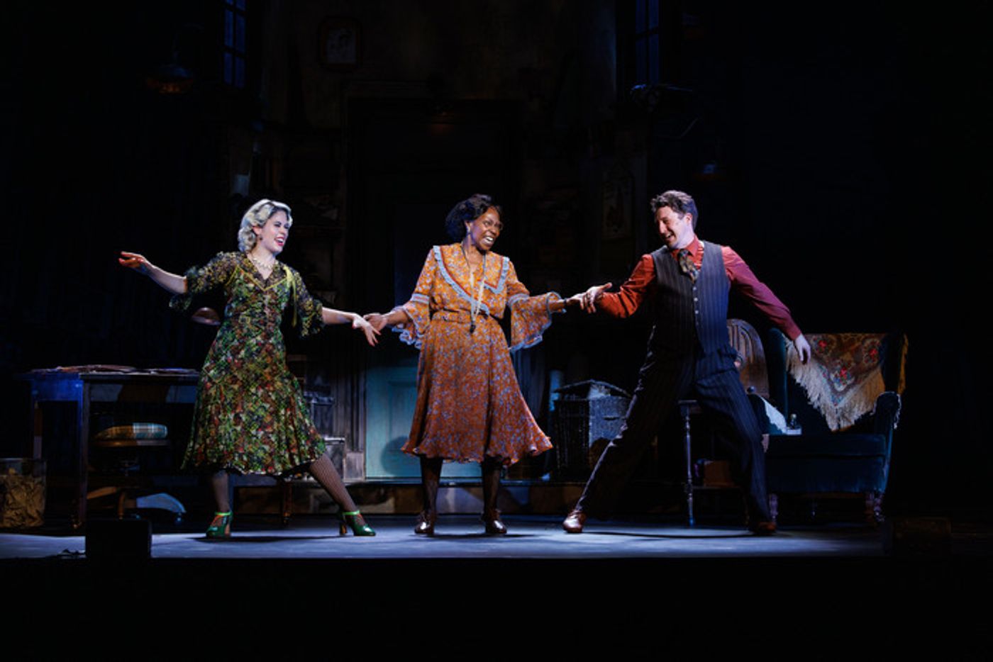 Photos/Video: Whoopi Goldberg Joins the Cast of ANNIE at The Theater at Madison Square Garden Photos/Video: Whoopi Goldberg Joins the Cast of ANNIE at The Theater at Madison Square Garden Image