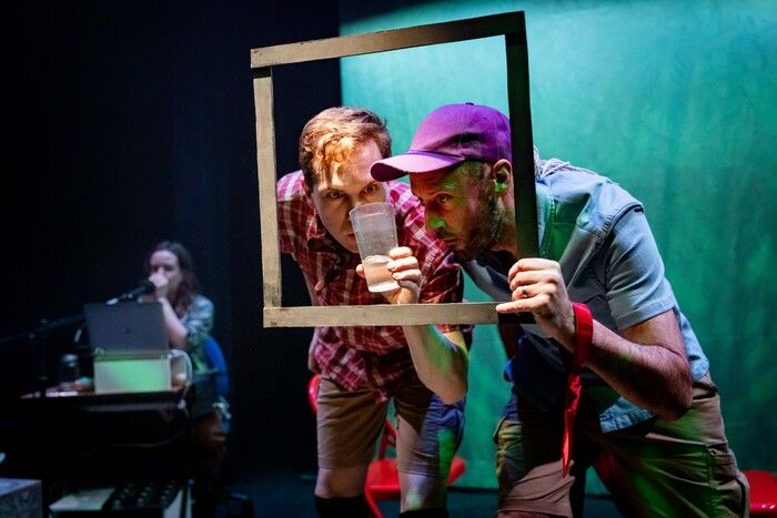 Photos: HOLD ONTO YOUR BUTTS At Arcola Theatre — photo 2 of 12