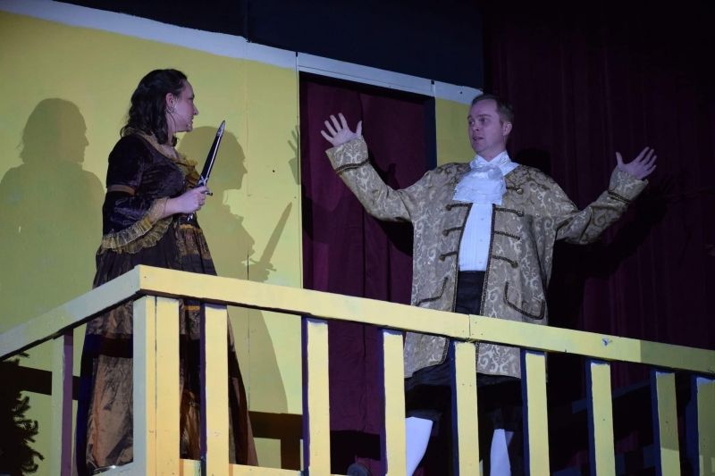 Review: SILVER BELLES at The Royal Theatre Review: SILVER BELLES at The Royal Theatre Image