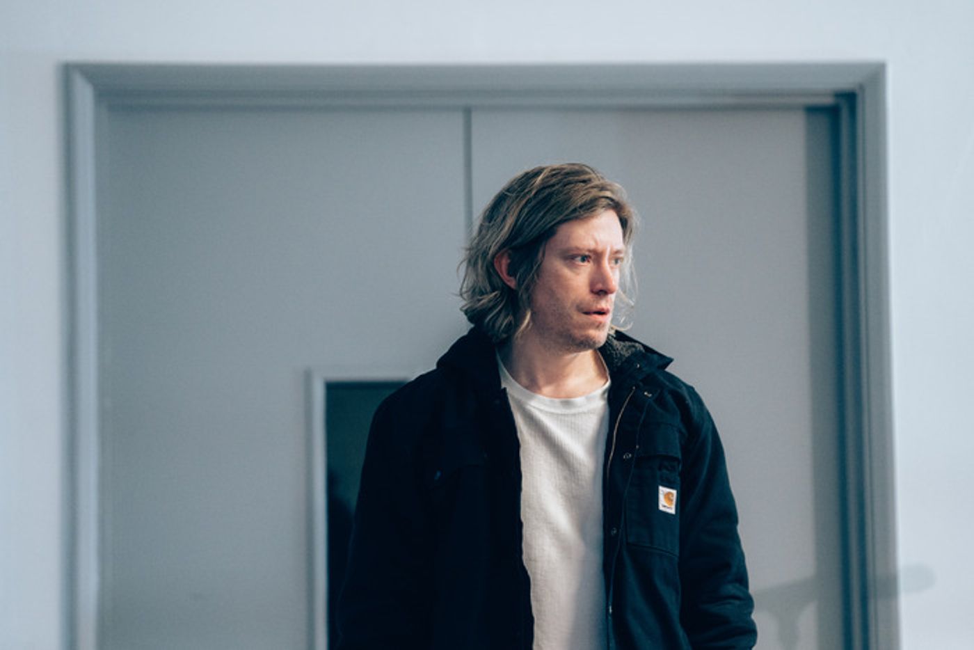 Photos: Brie Larson, Stockard Channing, and More in ELEKTRA  Image