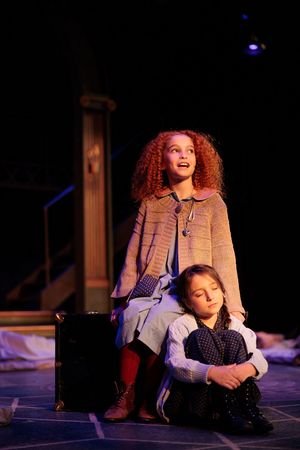 Ellen Gruber as Annie, Frankie McElroy as Molly (Photos by Michael Bessom Photography Photo