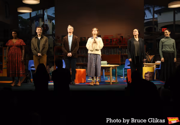 Eboni Flowers, Thomas Middleditch, Bill Irwin, Jessica Hecht, Amber Gray and Chelsea  Photo