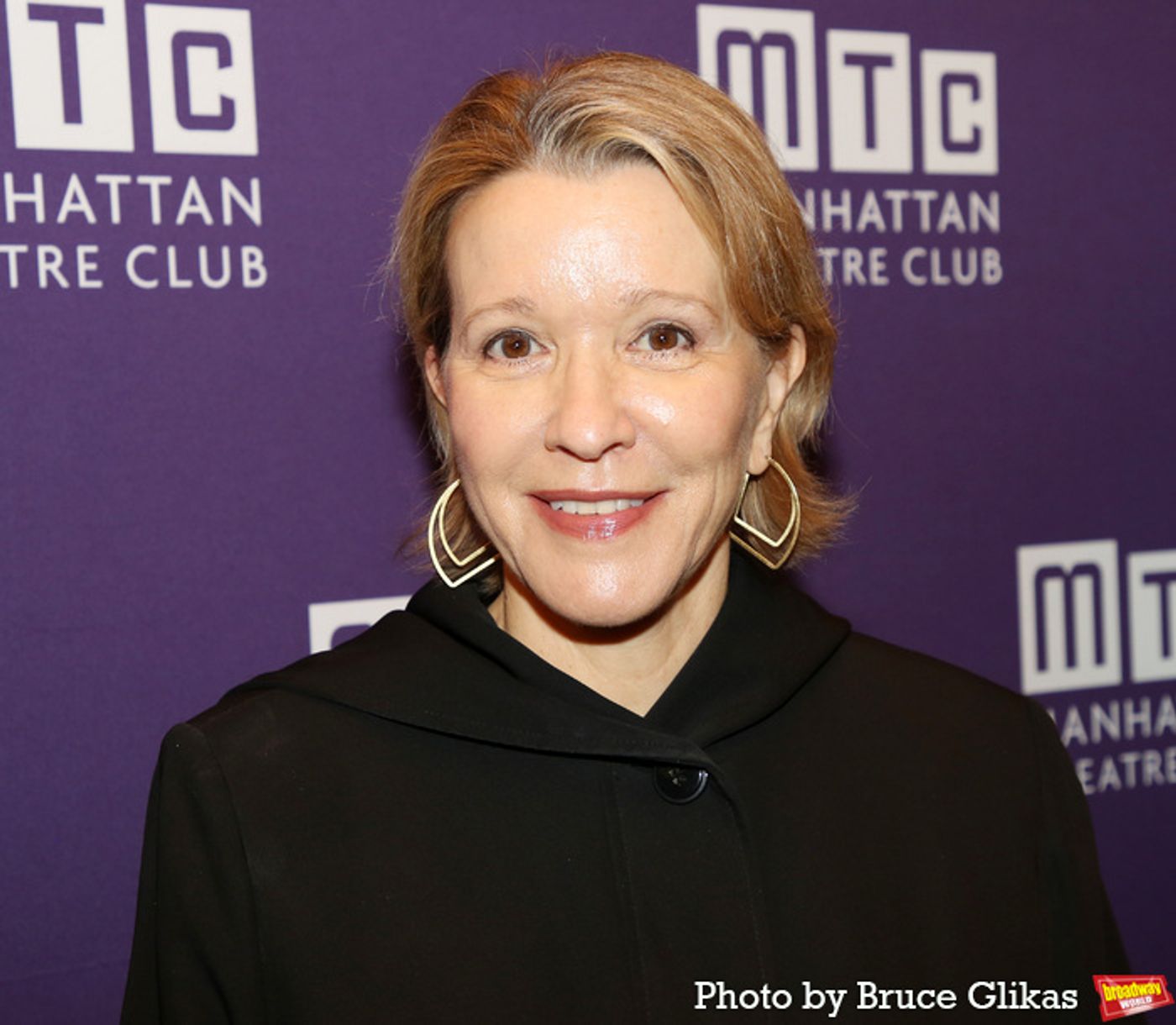 Photos: On the Red Carpet at EUREKA DAY Opening Night  Image