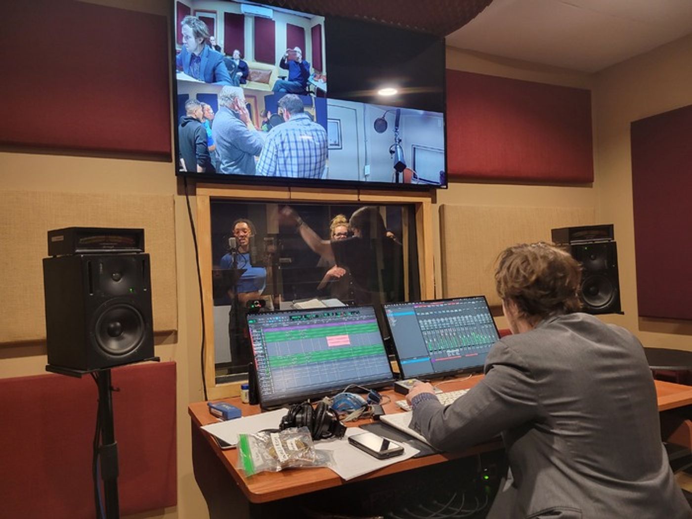 Photos: WELCOME TO THE BIG DIPPER Heads Into The Recording Studio  Image