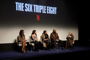 Ebony Obsidian, Kerry Washington, Nicole Avant, Tyler Perry and Katie Couric  Photo