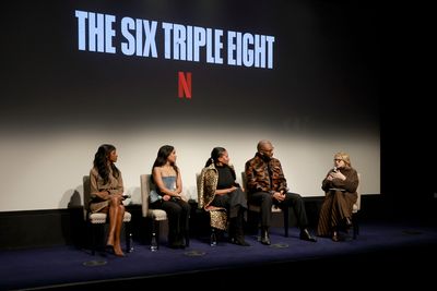 Ebony Obsidian, Kerry Washington, Nicole Avant, Tyler Perry and Katie Couric  Photo