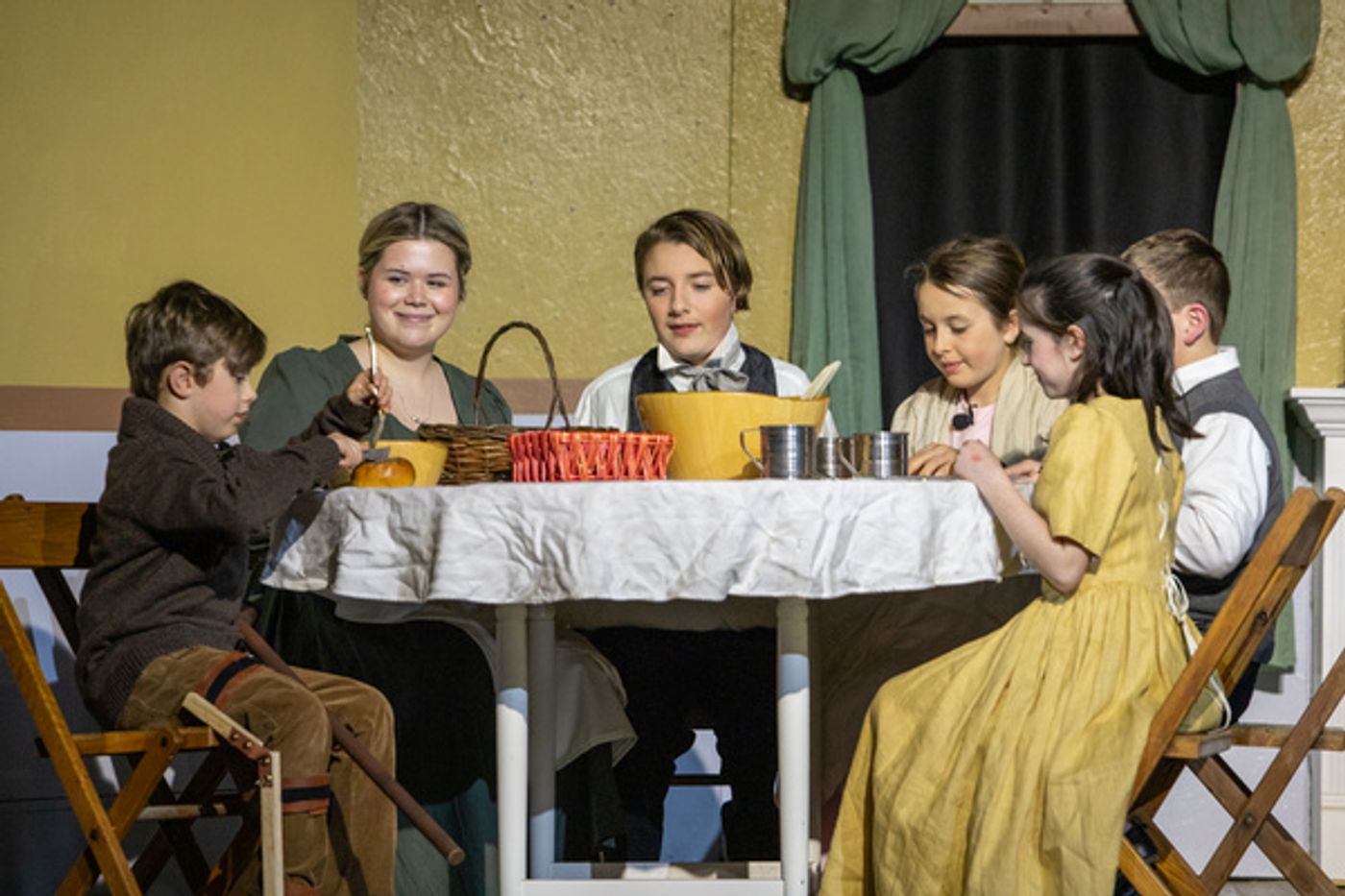 Photos: A CHRISTMAS CAROL at Victoria Players Children’s Theater Photos: A CHRISTMAS CAROL at Victoria Players Children’s Theater Image