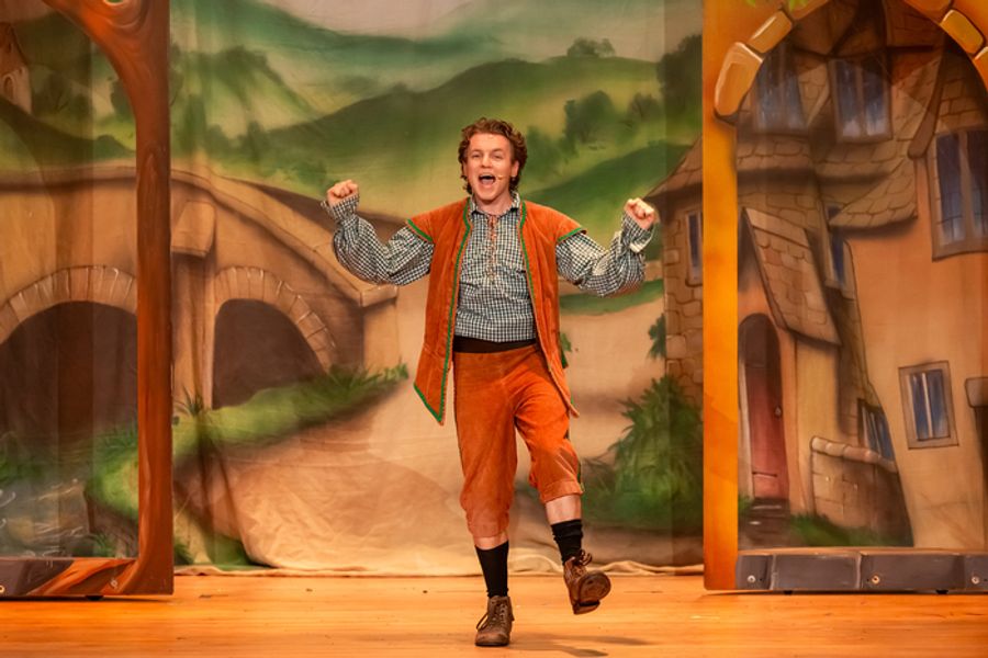 Photos: JACK AND THE BEANSTALK Panto at The Borough Hall Image