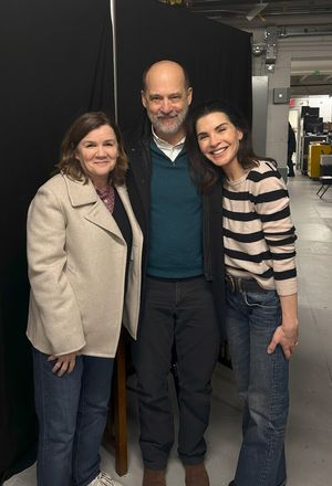 Julianna Margulies with ER Co-stars Mare Winningham and Anthony Edwards @ BroadwayWorld Julianna Margulies with ER Co-stars Mare Winningham and Anthony Edwards Photo