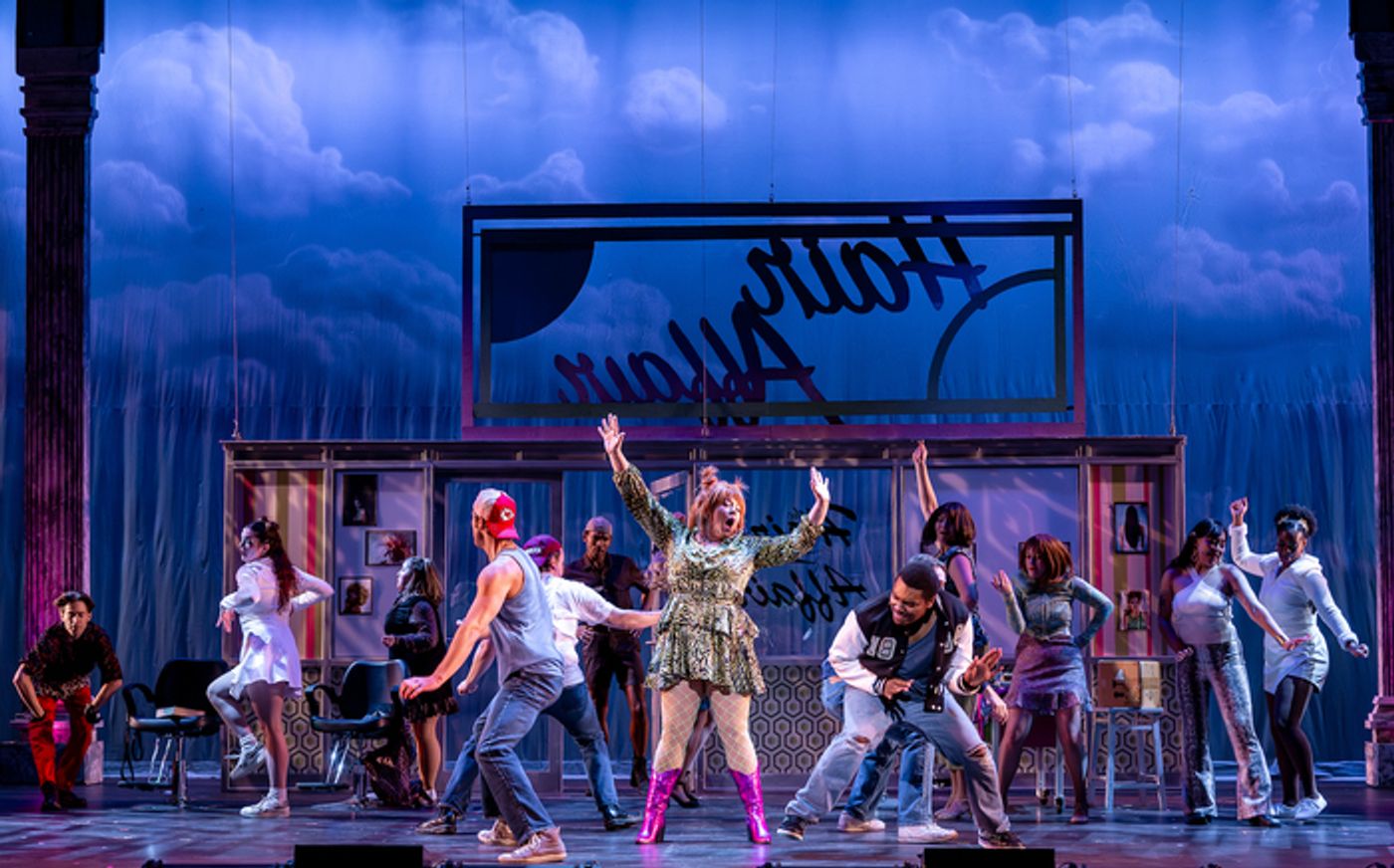 Photos: LEGALLY BLONDE: THE MUSICAL At Music Theater Works Photos: LEGALLY BLONDE: THE MUSICAL At Music Theater Works Image
