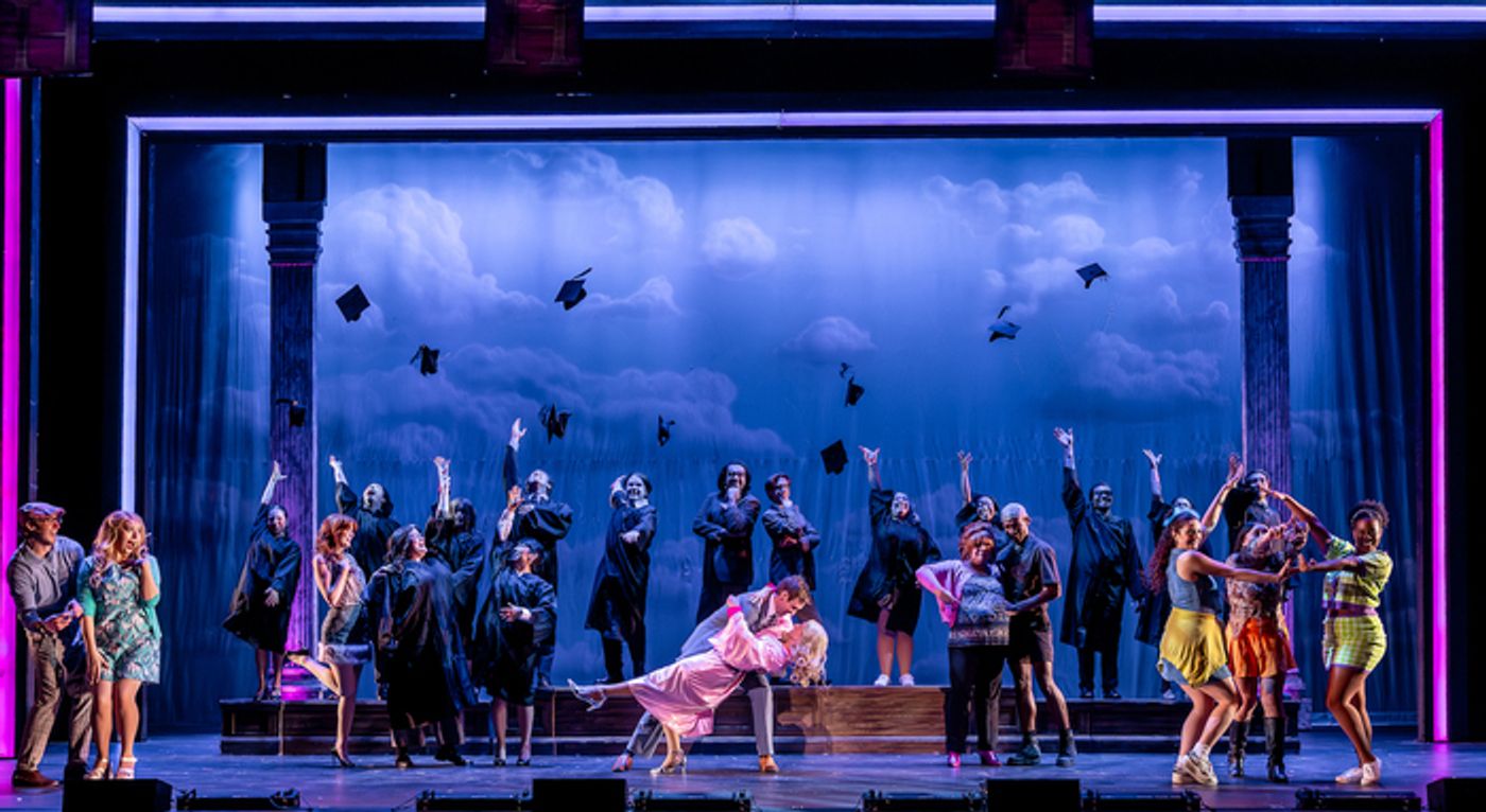 Photos: LEGALLY BLONDE: THE MUSICAL At Music Theater Works Photos: LEGALLY BLONDE: THE MUSICAL At Music Theater Works Image