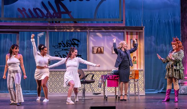 Sabrina Bowen, Selena Robinson, Morgan Schoenecker, Kayla Shipman and Khaki Pixley Photo