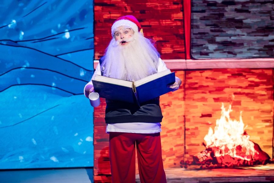 REVIEW: Ready For Christmas, ELF: THE MUSICAL Is A Whimsical Seasonal Treat For The Whole Family Image