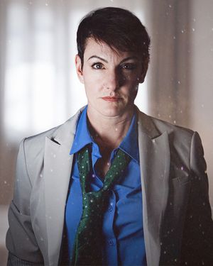 Jennifer Byrne Photo