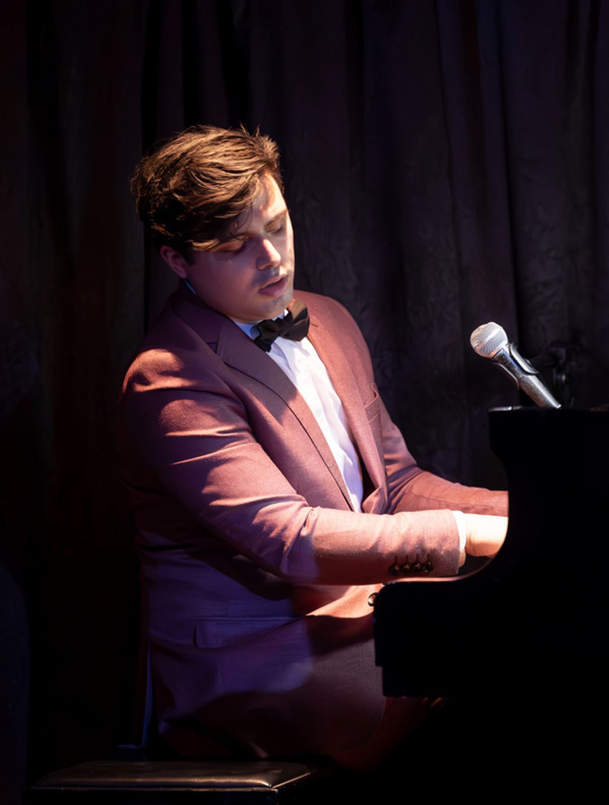 Quintin Harris       at 