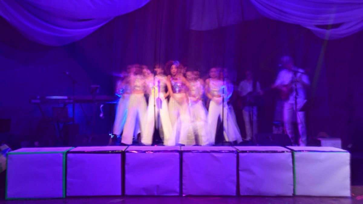 Lena Wolfe, Mattie Walker, Becca Fox, Rebecca Magazine, Isabel Umali, Roxy Young, Quincie Hydock, Niara Hardister at 