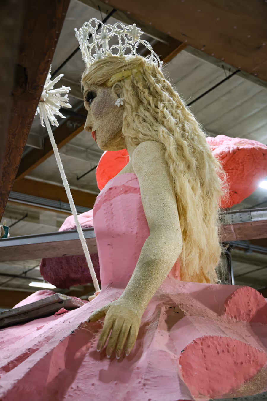 Photos: WICKED Float Comes to Pasadena's Rose Parade Image