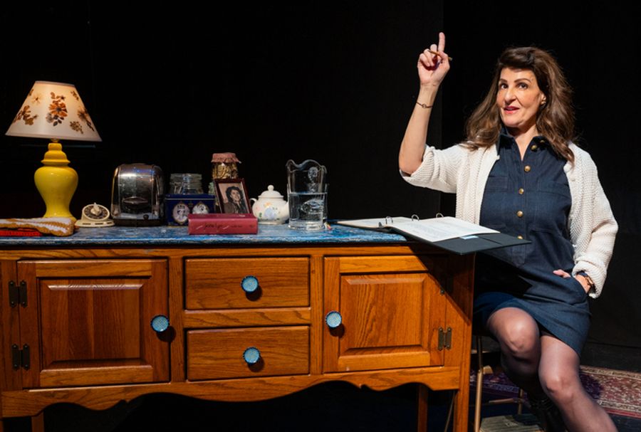 Photos: Nia Vardalos & Gail Winar Join PEN PALS Off-Broadway Image
