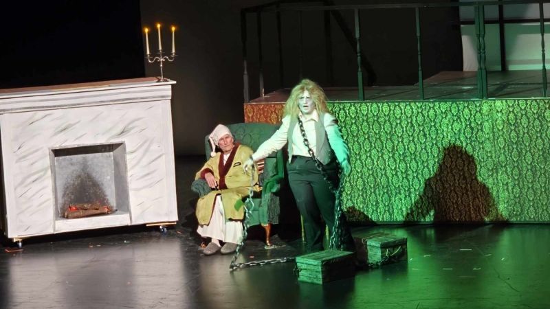 Review: A CHRISTMAS CAROL at Morrilton High School Review: A CHRISTMAS CAROL at Morrilton High School Image