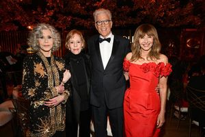 Jane Fonda, Carol Burnett, Ted Danson, Mary Steenburgen Photo