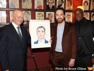 Sardi's Max Klimavicius, Jim Parsons and Director Kenny Leon Photo