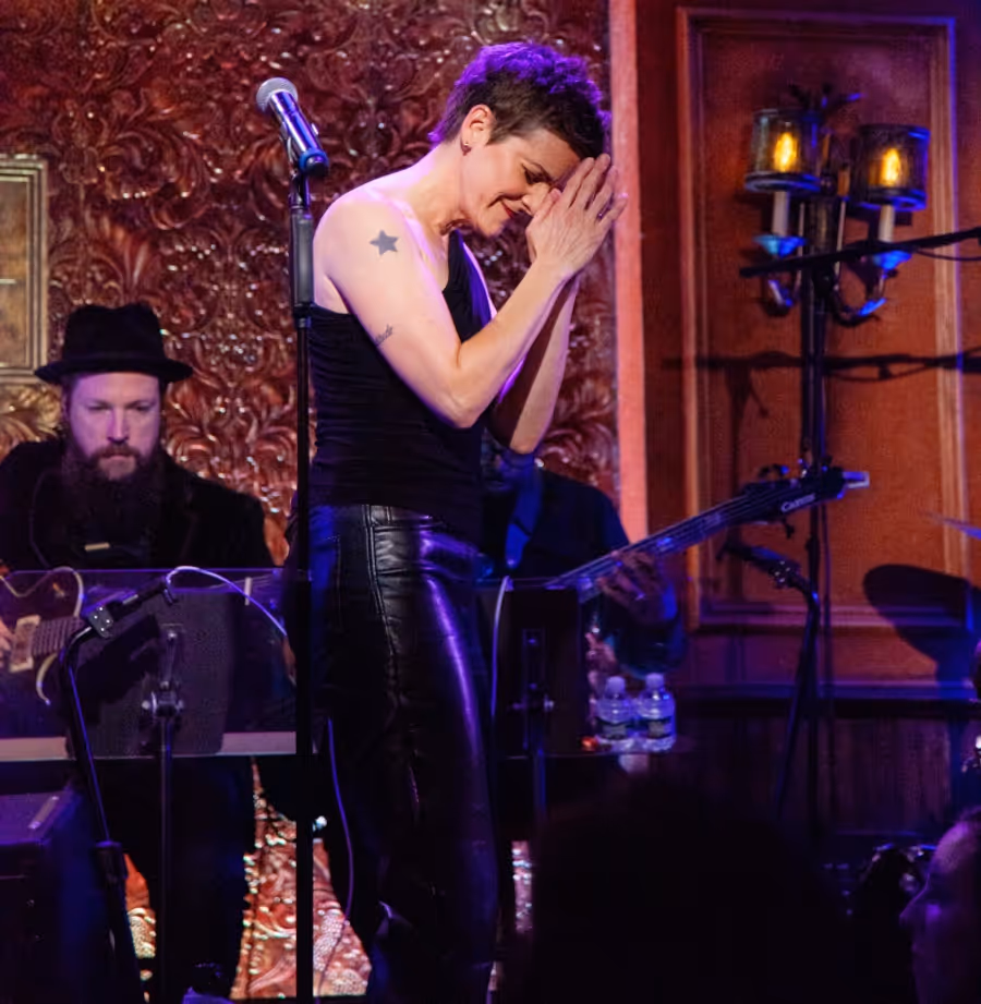Review: 54 Below Crowd Has Amazing NEW YEAR'S EVE WITH JENN COLELLA Image