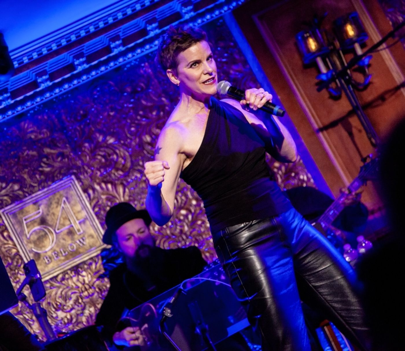Review: 54 Below Crowd Has Amazing NEW YEAR'S EVE WITH JENN COLELLA  Image