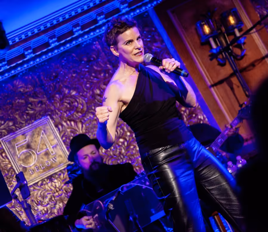 Review: 54 Below Crowd Has Amazing NEW YEAR'S EVE WITH JENN COLELLA Image