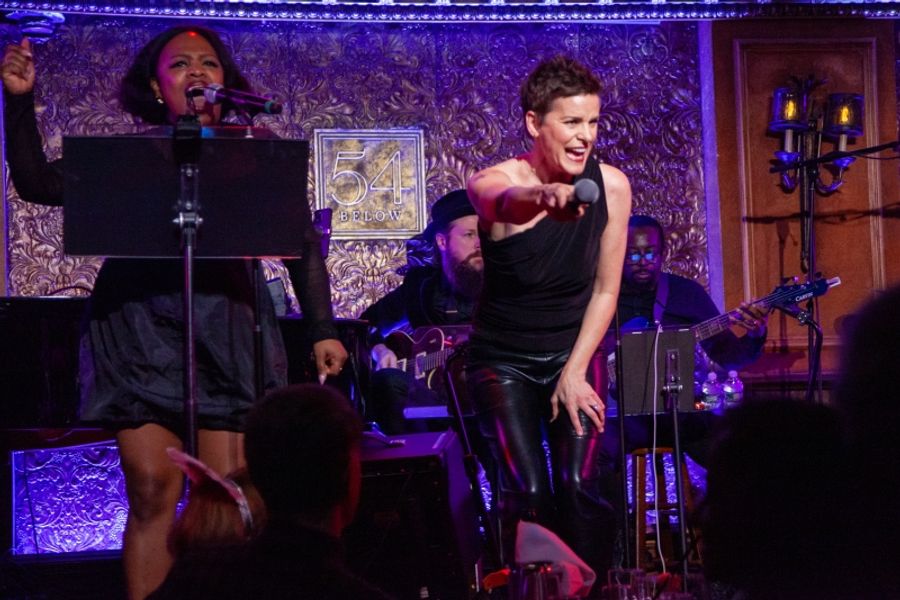 Review: 54 Below Crowd Has Amazing NEW YEAR'S EVE WITH JENN COLELLA Image
