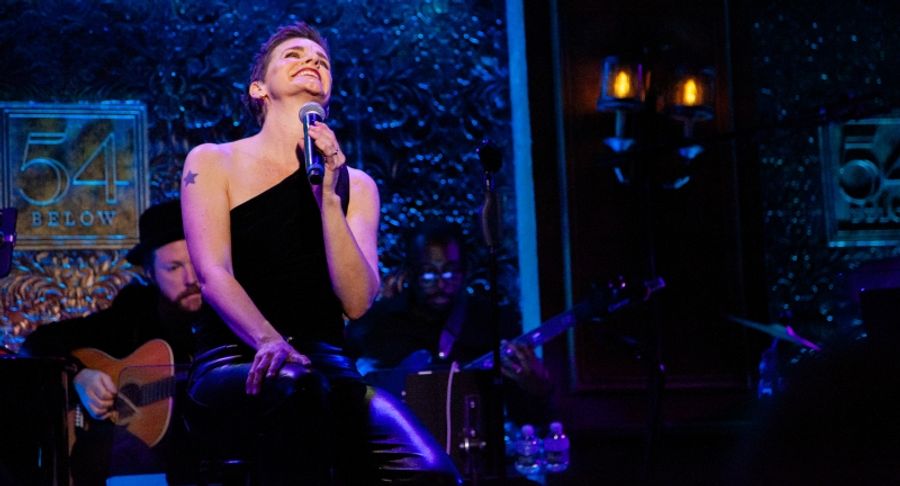 Review: 54 Below Crowd Has Amazing NEW YEAR'S EVE WITH JENN COLELLA Image