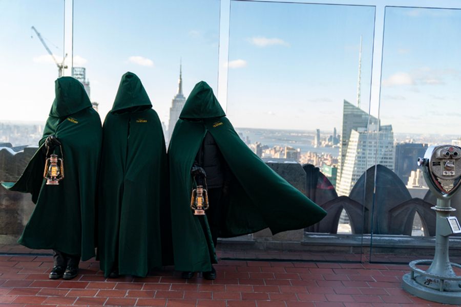 Photos: Alan Cumming & THE TRAITORS Take Over NYC to Celebrate Season 3 Image