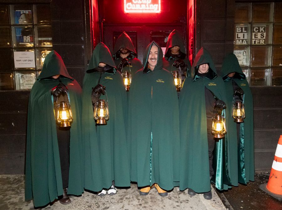 Photos: Alan Cumming & THE TRAITORS Take Over NYC to Celebrate Season 3 Image