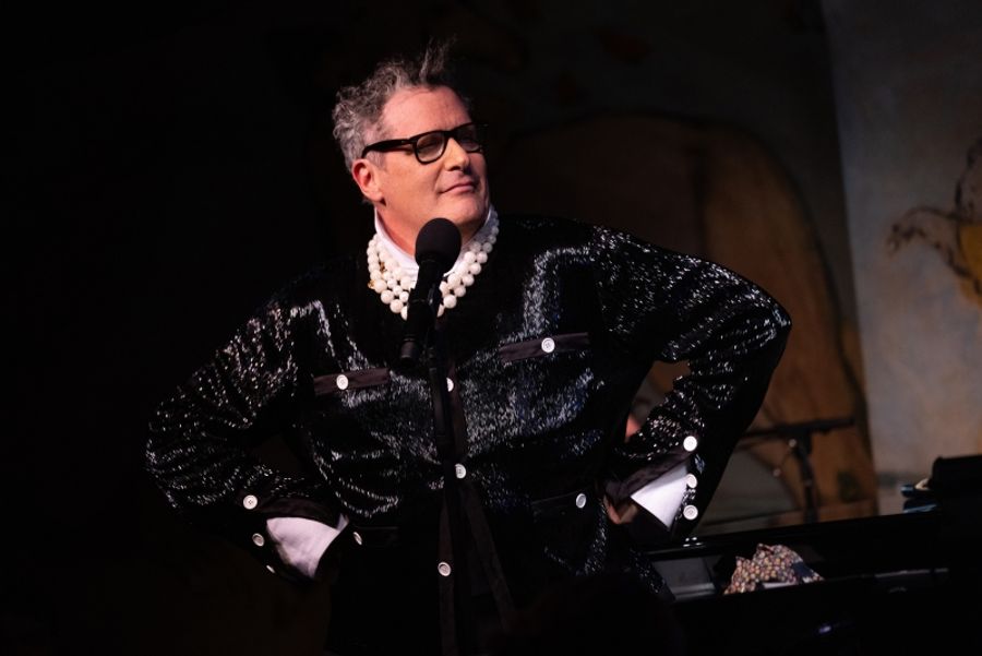 Interview: Isaac Mizrahi Brings New Show I KNOW EVERYBODY to Café Carlyle Image