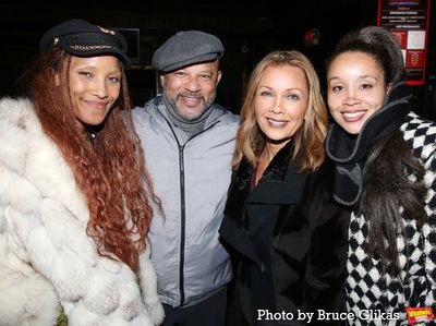 Jillian Hervey, Chris Williams, Vanessa Williams, Melanie Hervey Photo