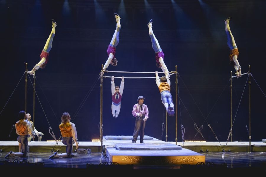 Review: CIRQUE DU SOLEIL: CORTEO, Royal Albert Hall Image