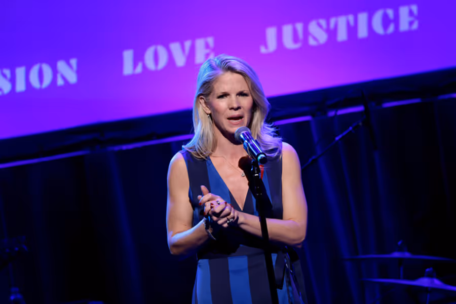 PHOTOS: Las estrellas se unen en un concierto solidario por la esperanza y la justicia Image