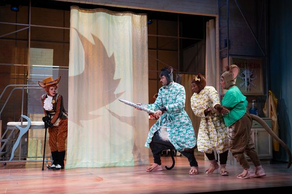 DOCTOR DE SOTO At Alliance Theatre Photo