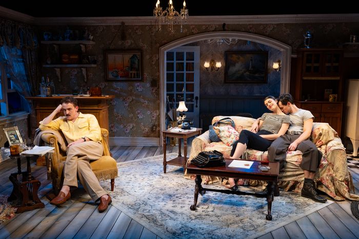 Photos: Robin Lord Taylor and Brandon Flynn in KOWALSKI — photo 9 of 11