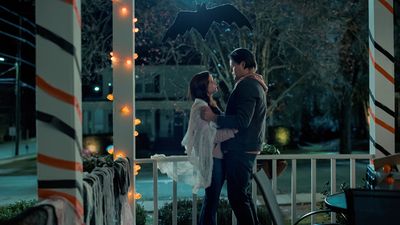 JoAnna Garcia Swisher and Justin Bruening Photo