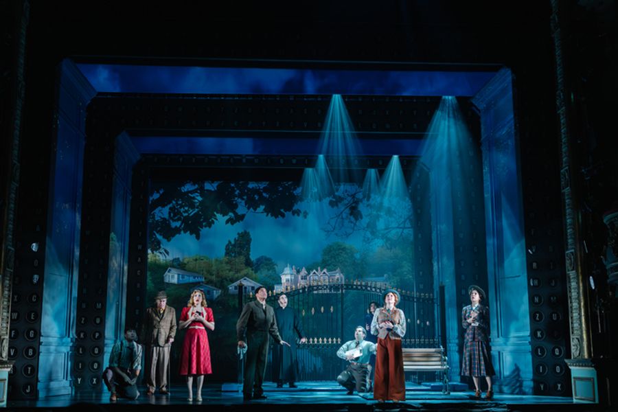 Photos: LADY MOLLY OF SCOTLAND YARD at Asolo Repertory Theatre Image