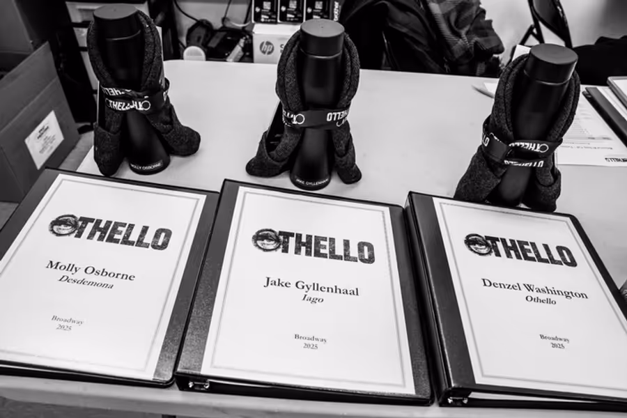 Photos: In Rehearsals for OTHELLO, Starring Denzel Washington and Jake Gyllenhaal Image