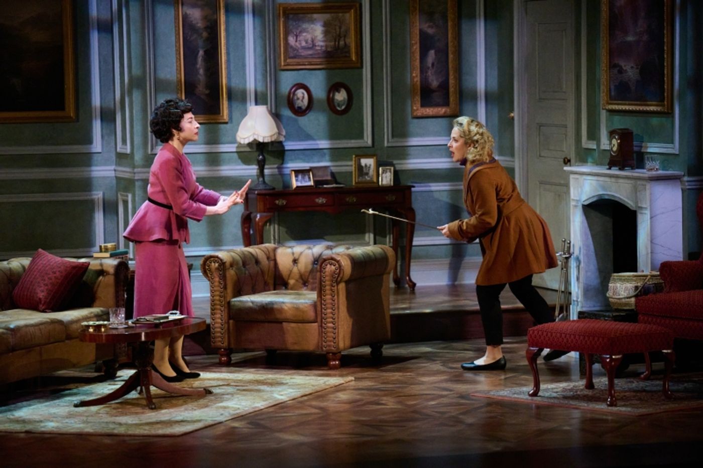 Review: DIAL M FOR MURDER at The Village Theater  Image