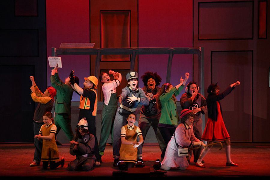 Photos: DON'T LET THE PIGEON DRIVE THE BUS! at Stages Theatre Company Image