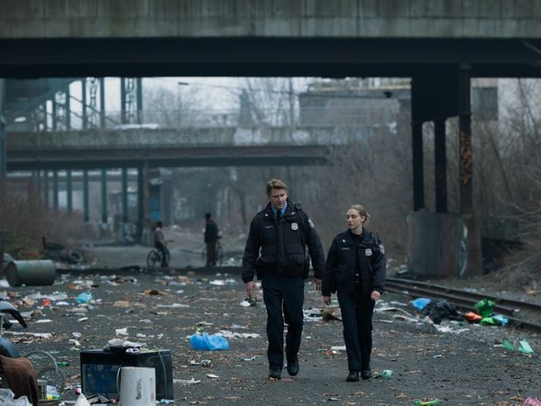 Dash Mihok and Amanda Seyfried Photo