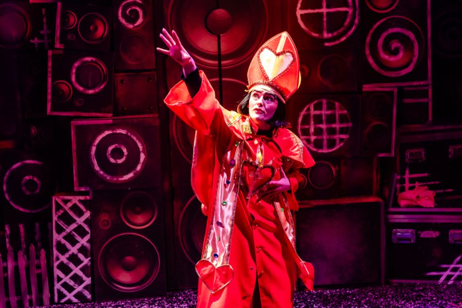 Photos: SCISSORHANDZ: A Musical Reinvented Gets UK Premiere At Southwark Playhouse Image