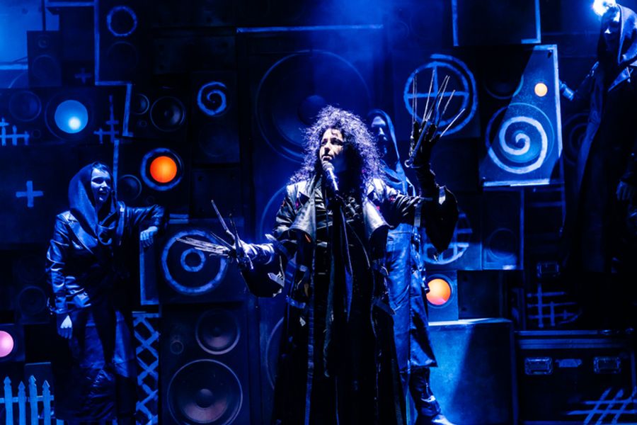 Photos: SCISSORHANDZ: A Musical Reinvented Gets UK Premiere At Southwark Playhouse Image