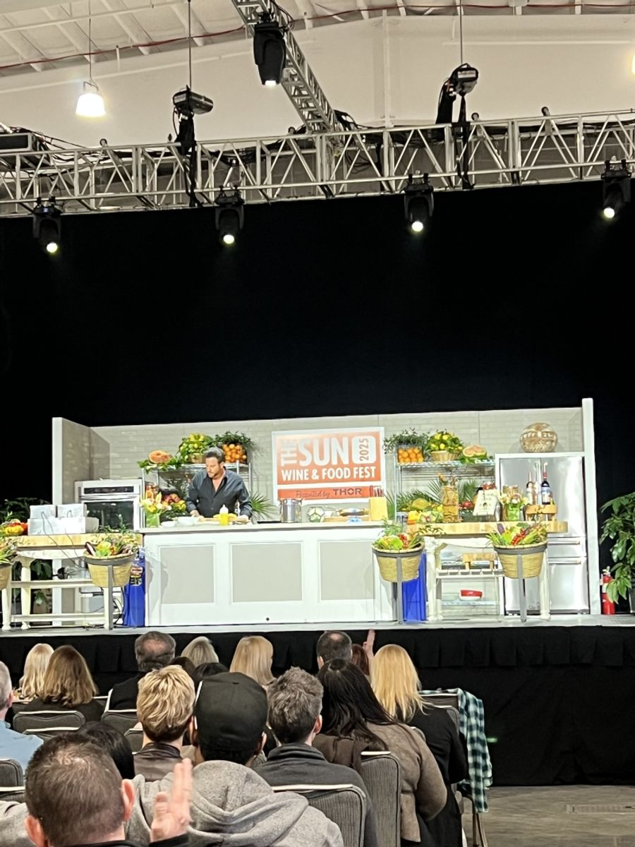 Mohegan Sun Hosts its 21st Annual Sun Wine & Food Fest Image